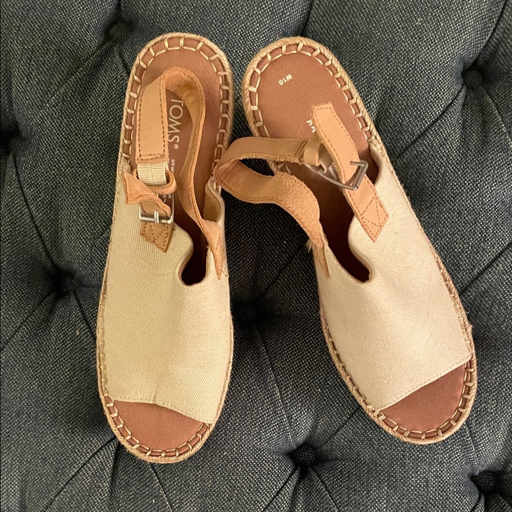 TOMS Women's Cream Espadrilles